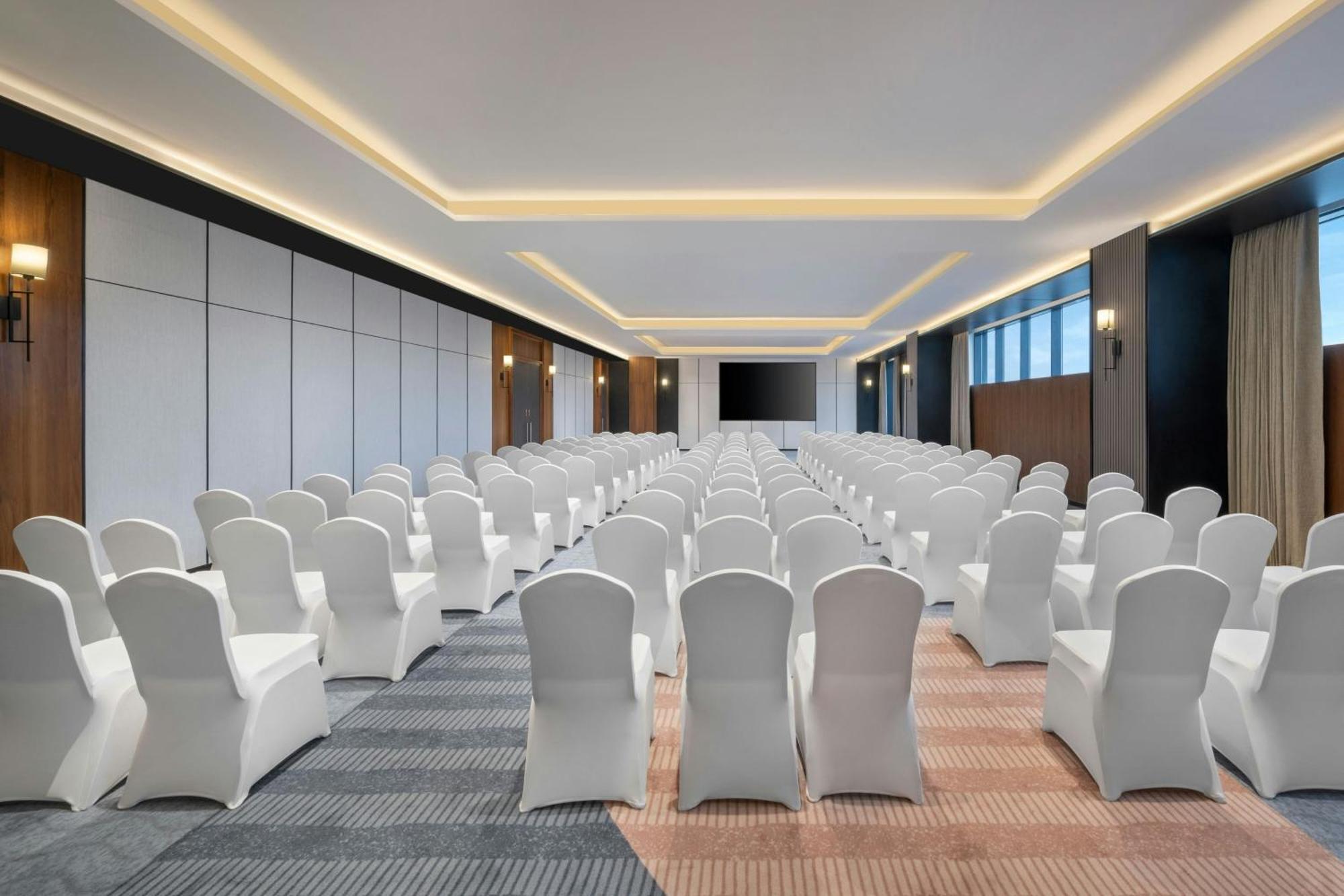 Four Points By Sheraton Chennai, Velachery Buitenkant foto